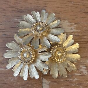 Vintage Mid-Century BSK Daisy Gold  Brooch